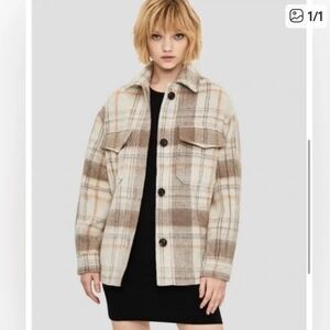 🍭Zara plaid oversized wool blend shacket w front pocket & button down closure